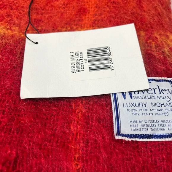 Waverley  Australian Luxury 100% Pure Mohair  Angora Goat Red Orange  Travel Rug - Picture 4 of 9